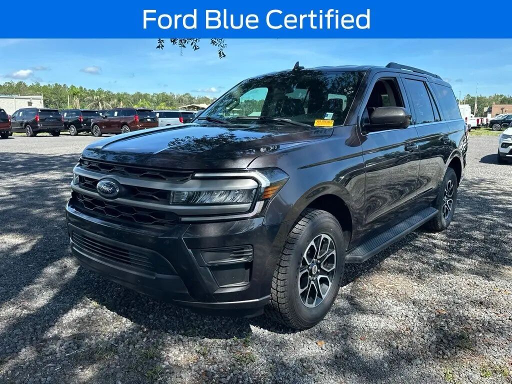 2024 Ford Expedition XLT — photo 1 of 13