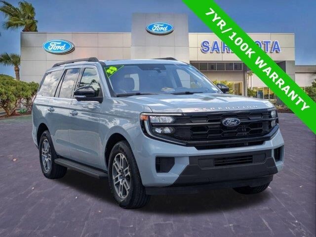 2025 Ford Expedition Active — photo 1 of 13