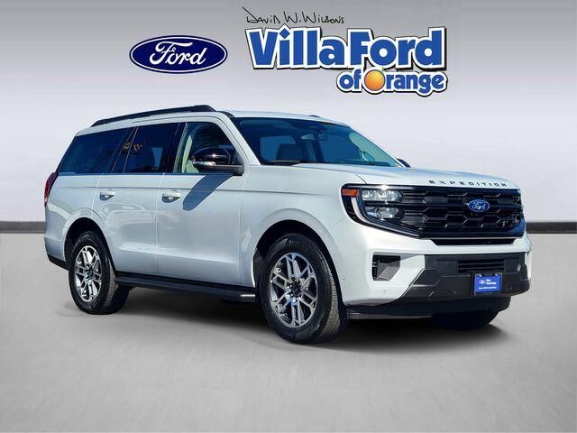 2025 Ford Expedition Active — photo 1 of 13