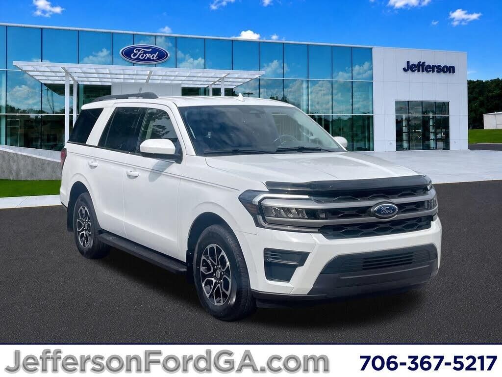 2022 Ford Expedition XLT — photo 1 of 1