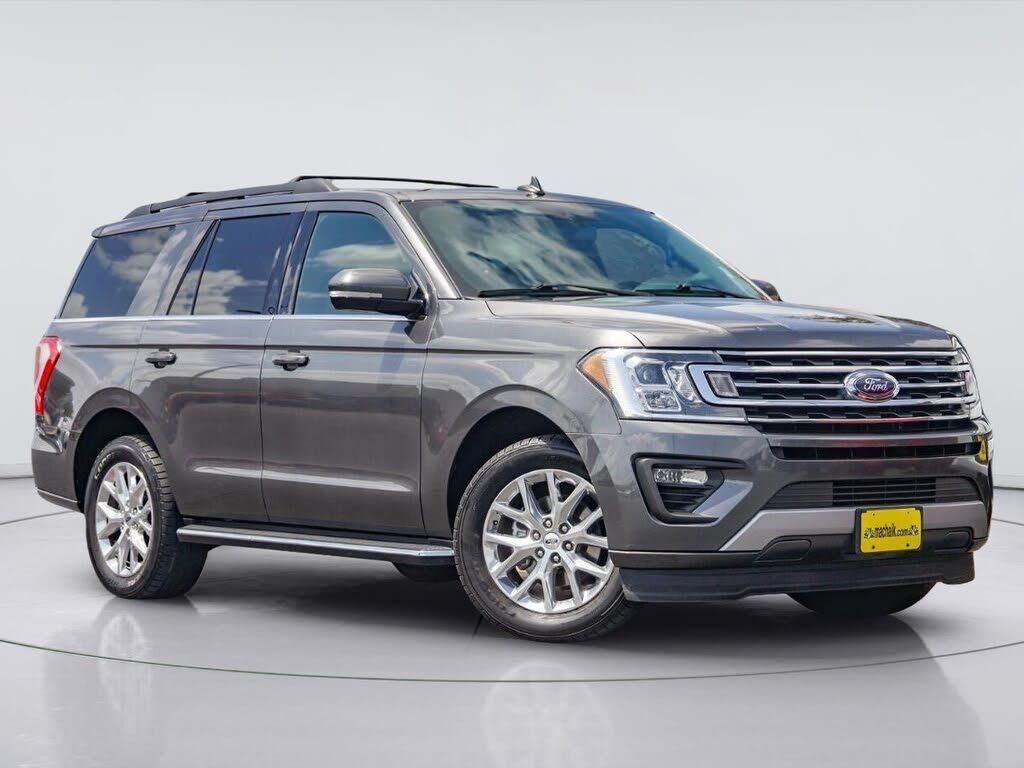 2021 Ford Expedition XLT — photo 1 of 1