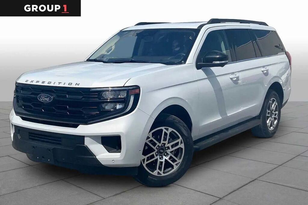 2025 Ford Expedition Active — photo 1 of 13