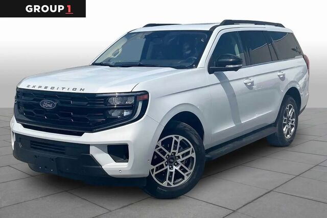 2025 Ford Expedition Active