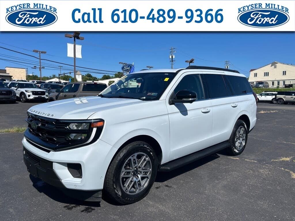 2025 Ford Expedition Active — photo 1 of 1