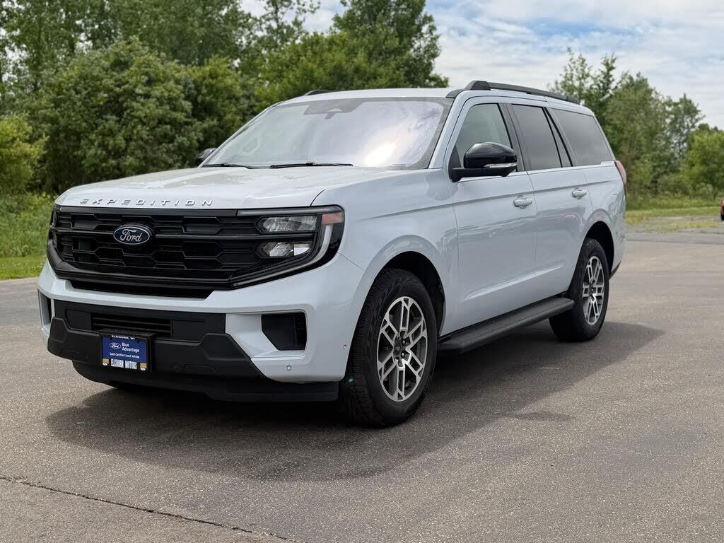 2025 Ford Expedition Active — photo 1 of 1