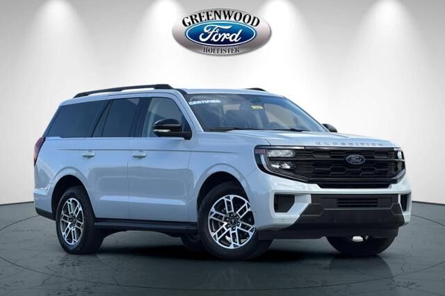 2025 Ford Expedition Active
