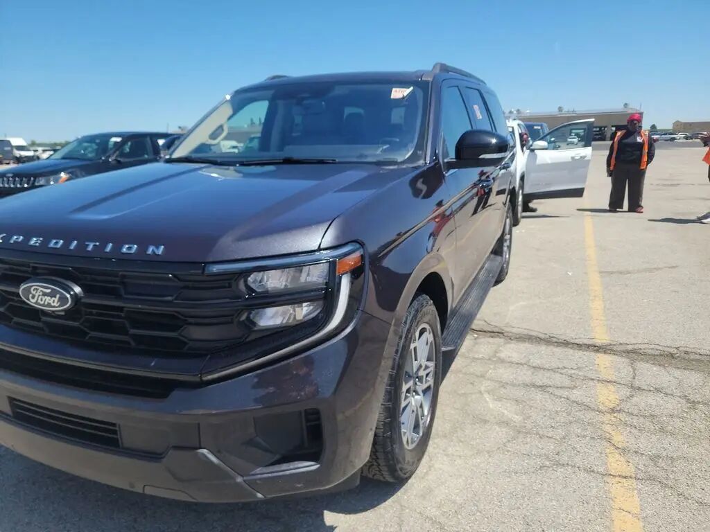 2025 Ford Expedition Active — photo 1 of 51