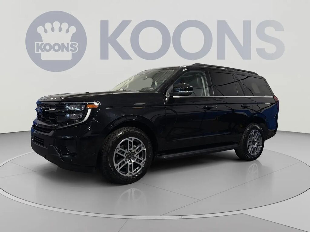 2025 Ford Expedition Active — photo 1 of 13