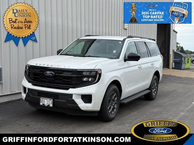 2025 Ford Expedition Active — photo 1 of 13