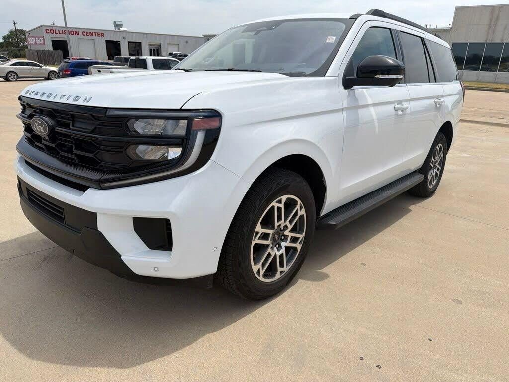 2025 Ford Expedition Active — photo 1 of 1