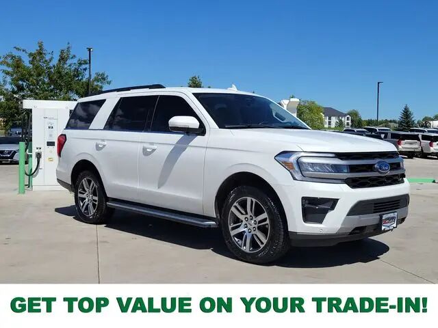 2023 Ford Expedition XLT — photo 1 of 13