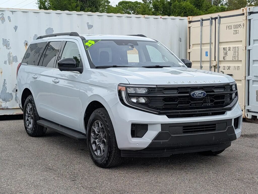 2025 Ford Expedition Active — photo 1 of 15