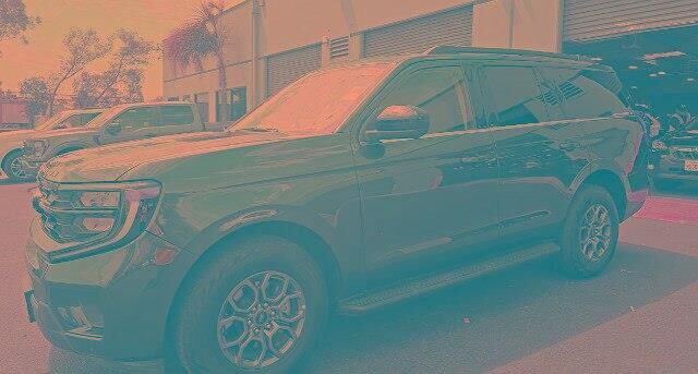 2025 Ford Expedition Active — photo 1 of 9