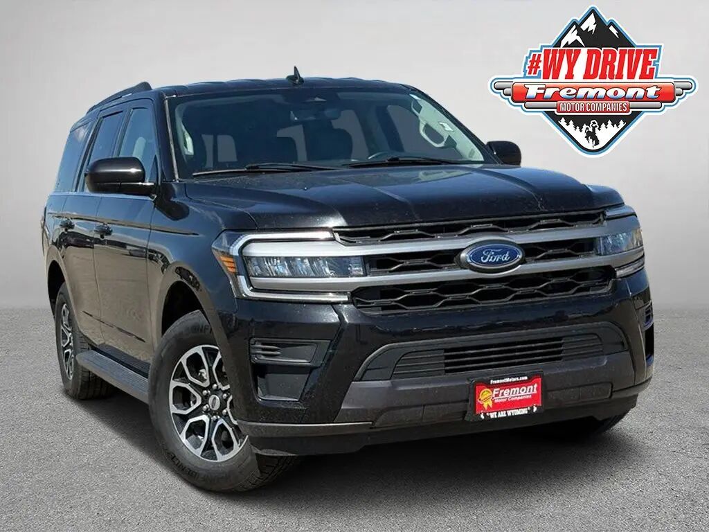 2024 Ford Expedition XLT — photo 1 of 13