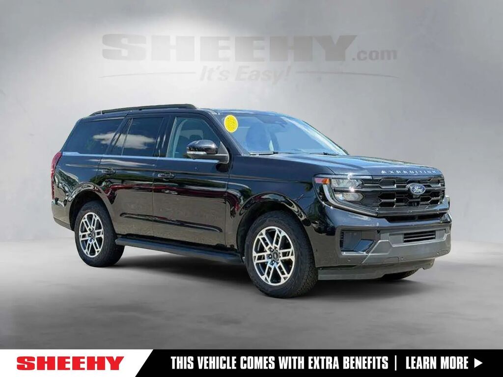 2025 Ford Expedition Active — photo 1 of 10