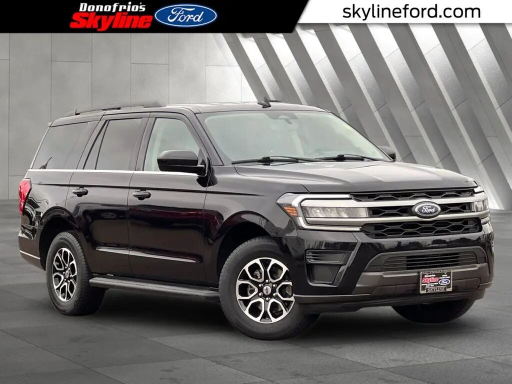 2024 Ford Expedition XLT — photo 1 of 13