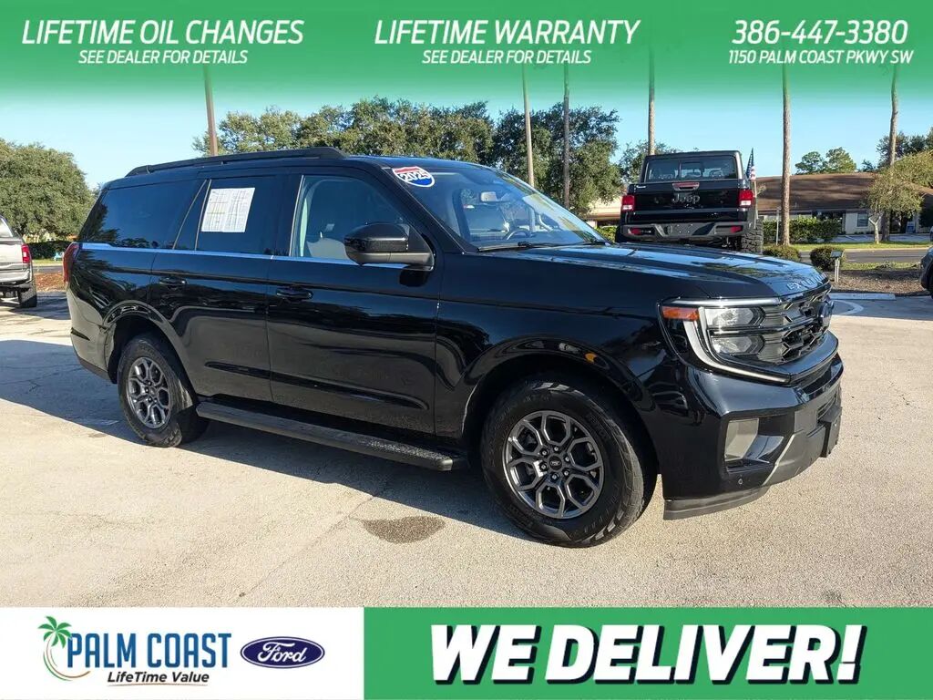 2025 Ford Expedition Active — photo 1 of 13
