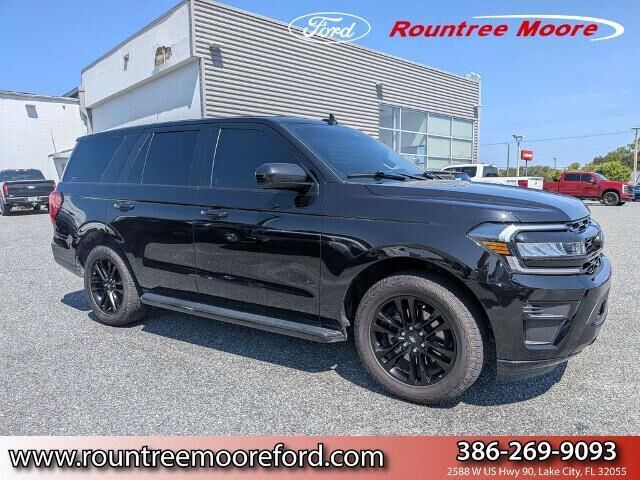 2022 Ford Expedition XLT