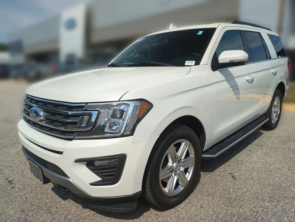 2020 Ford Expedition XLT — photo 1 of 6