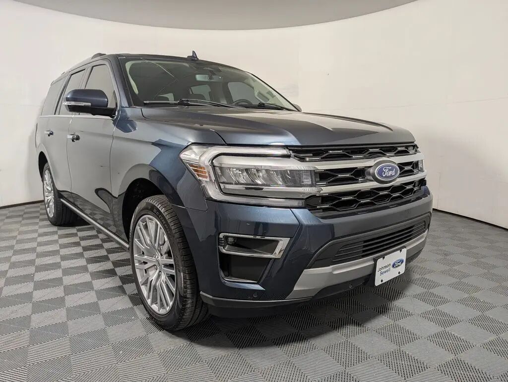 2024 Ford Expedition Limited — photo 1 of 2