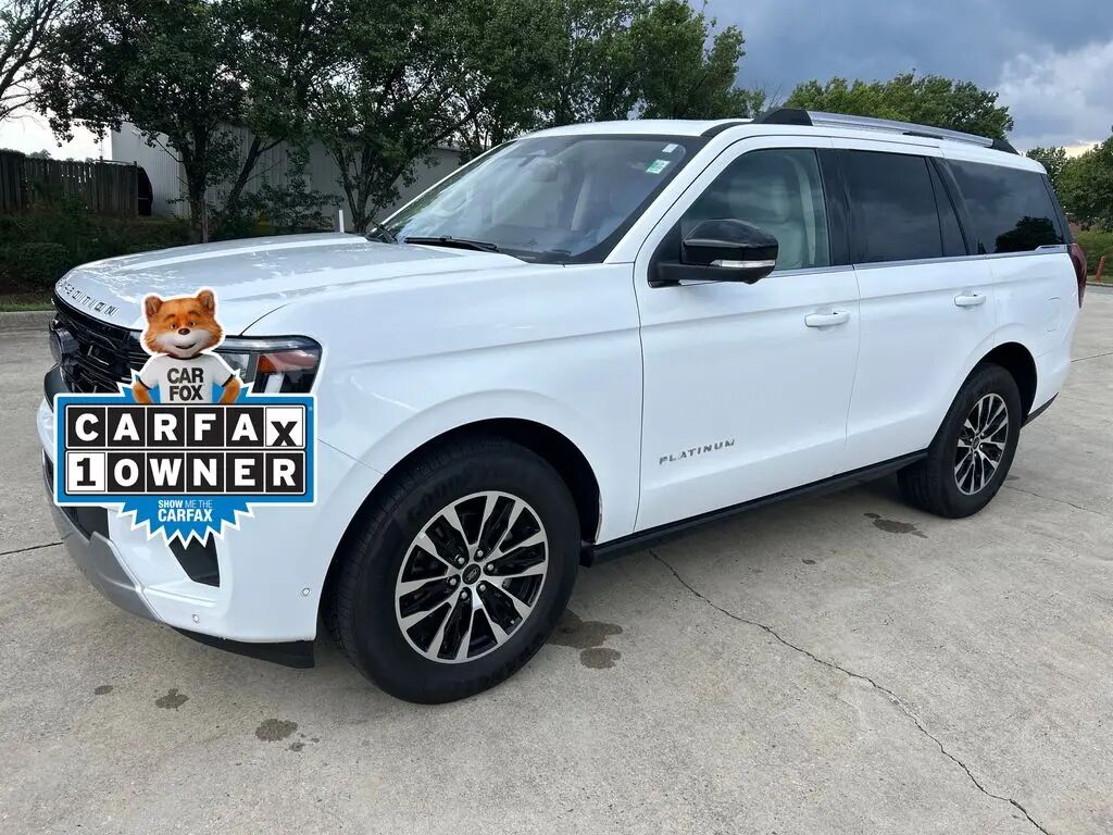 2025 Ford Expedition Platinum — photo 1 of 10