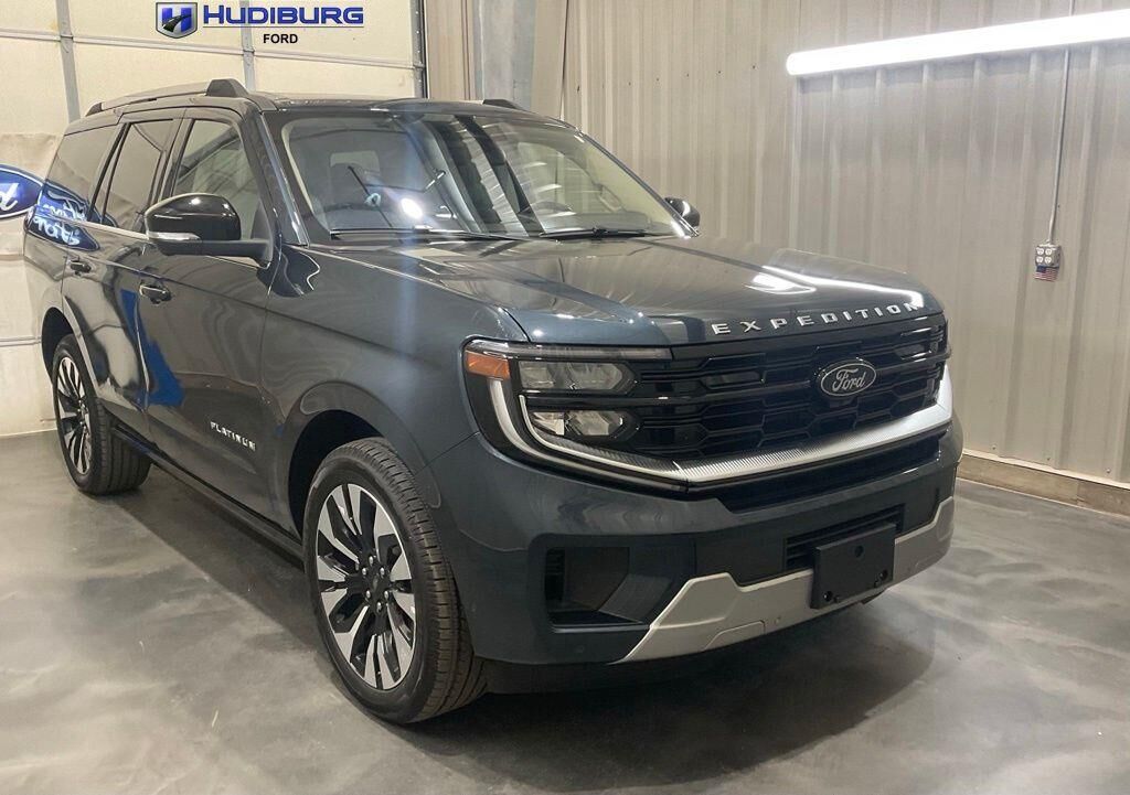 2025 Ford Expedition Platinum — photo 1 of 1