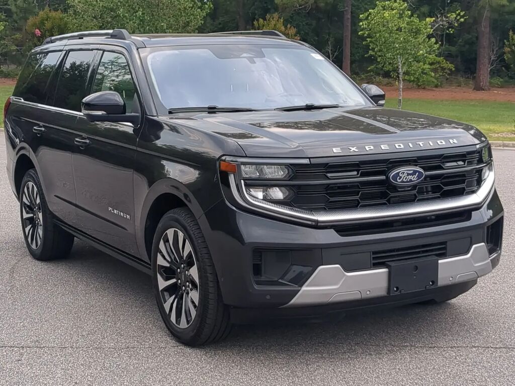 2025 Ford Expedition Platinum — photo 1 of 13