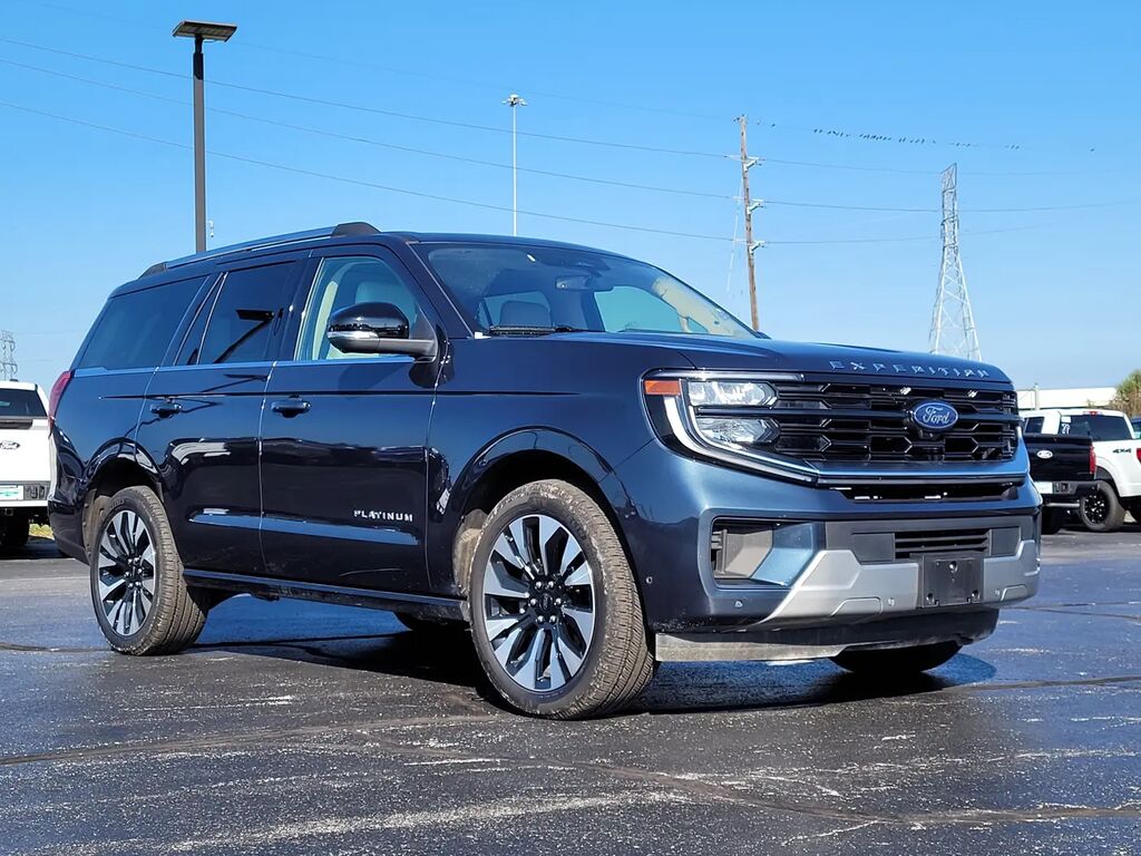 2025 Ford Expedition Platinum — photo 1 of 10