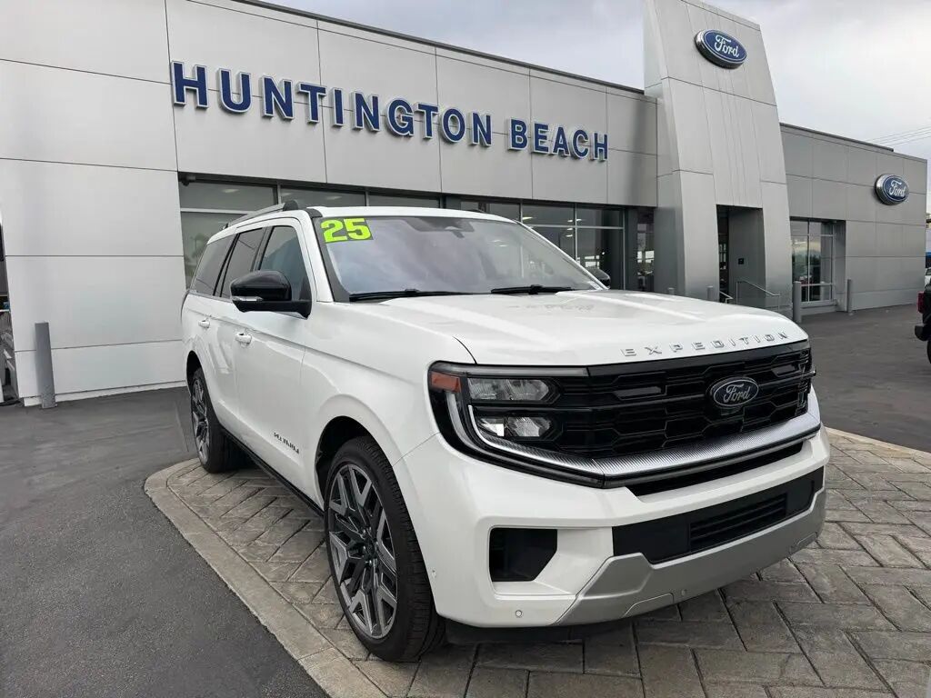 2025 Ford Expedition Platinum — photo 1 of 26