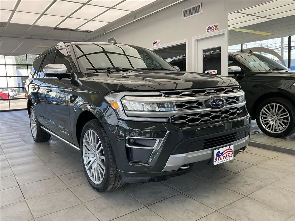 2022 Ford Expedition Platinum — photo 1 of 13
