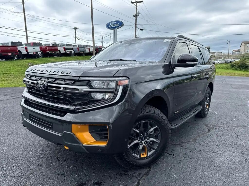 2025 Ford Expedition Tremor — photo 1 of 4