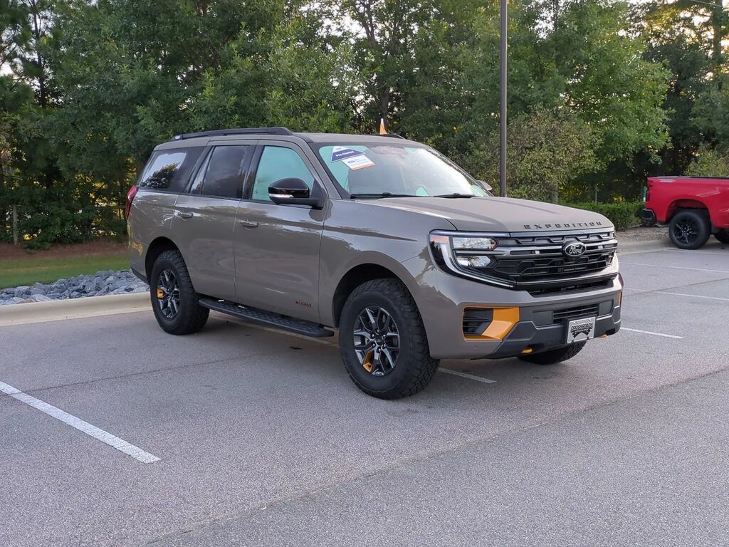 2026 Ford Expedition Tremor — photo 1 of 13
