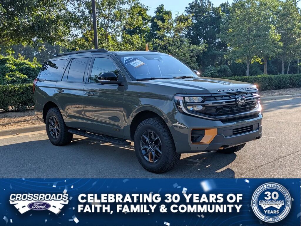 2025 Ford Expedition Tremor — photo 1 of 39