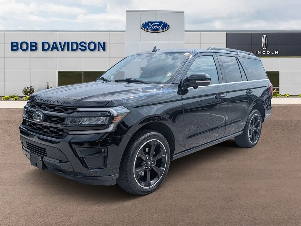 2023 Ford Expedition Limited — photo 1 of 13