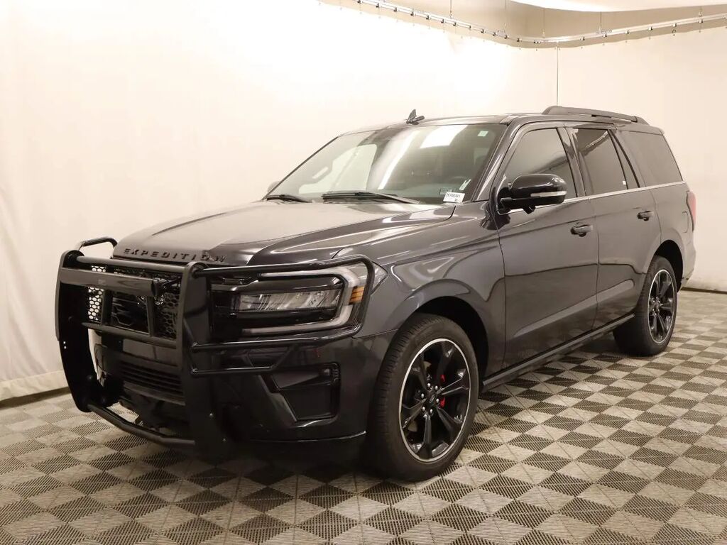 2024 Ford Expedition Limited — photo 1 of 13