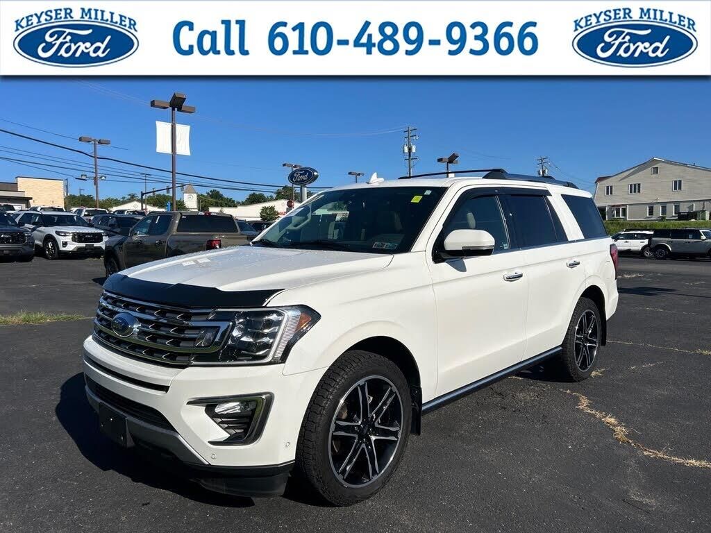 2021 Ford Expedition Limited — photo 1 of 1