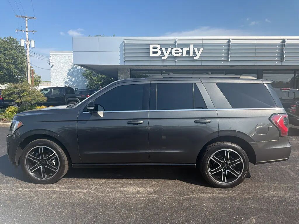 2019 Ford Expedition Limited — photo 1 of 13