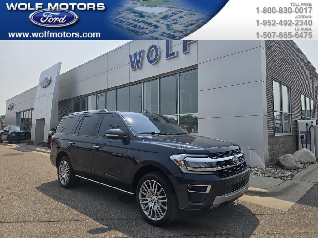 2022 Ford Expedition Limited — photo 1 of 1