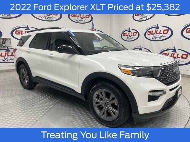 2022 Ford Explorer XLT — photo 1 of 13