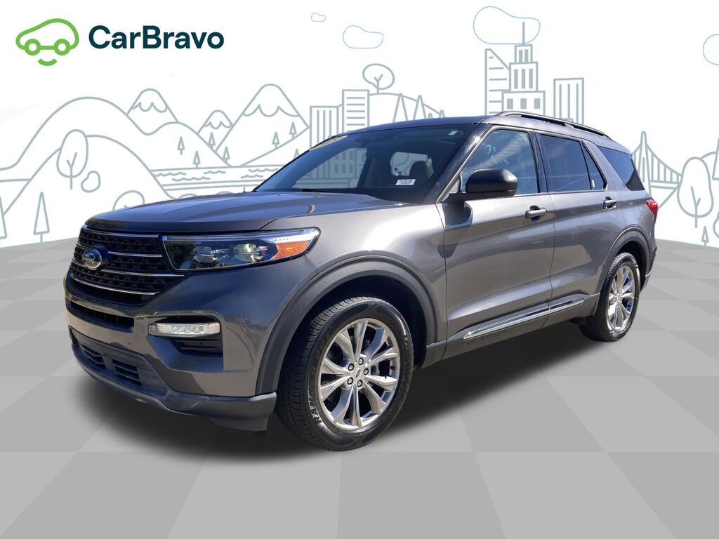 2022 Ford Explorer XLT — photo 1 of 6