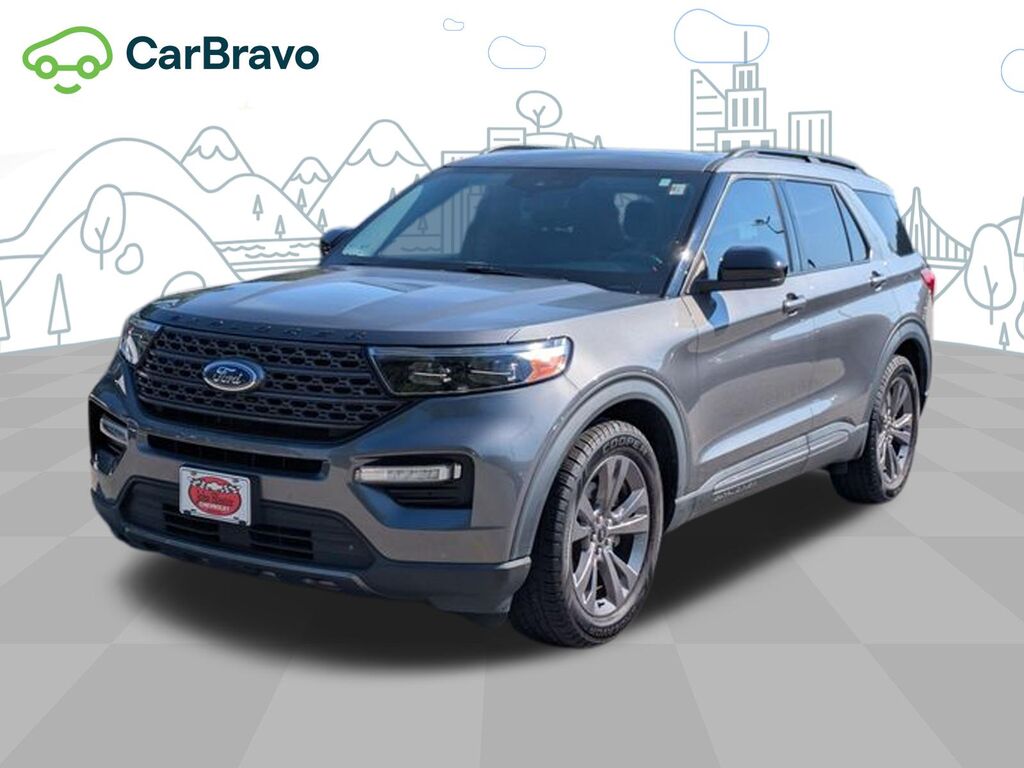 2022 Ford Explorer XLT — photo 1 of 5