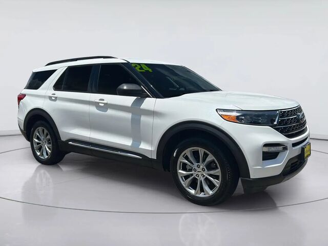 2024 Ford Explorer XLT