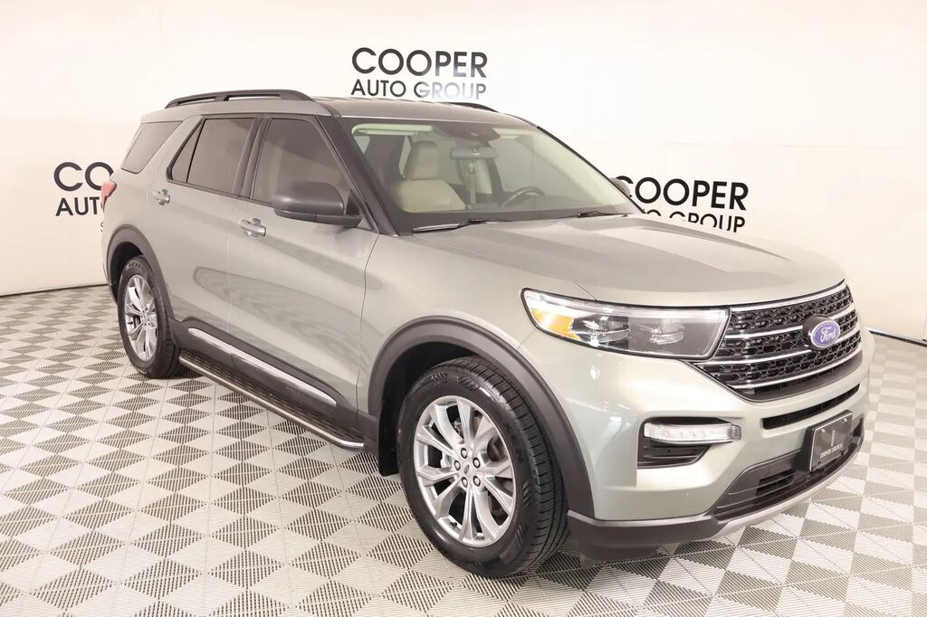 2020 Ford Explorer XLT — photo 1 of 13
