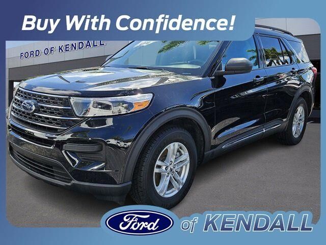 2023 Ford Explorer XLT — photo 1 of 3