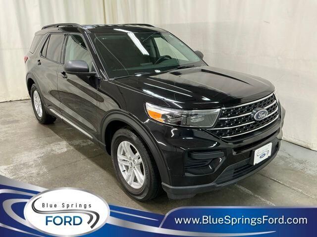 2023 Ford Explorer XLT — photo 1 of 13