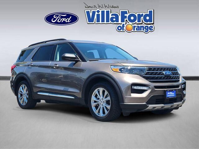 2021 Ford Explorer XLT — photo 1 of 13