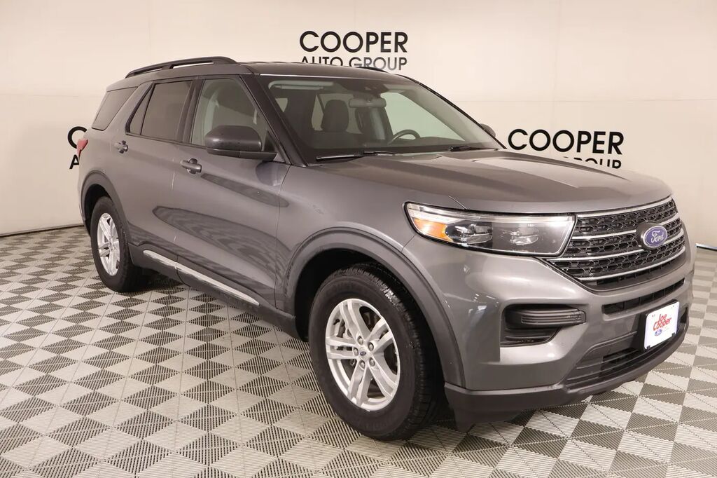 2022 Ford Explorer XLT — photo 1 of 13