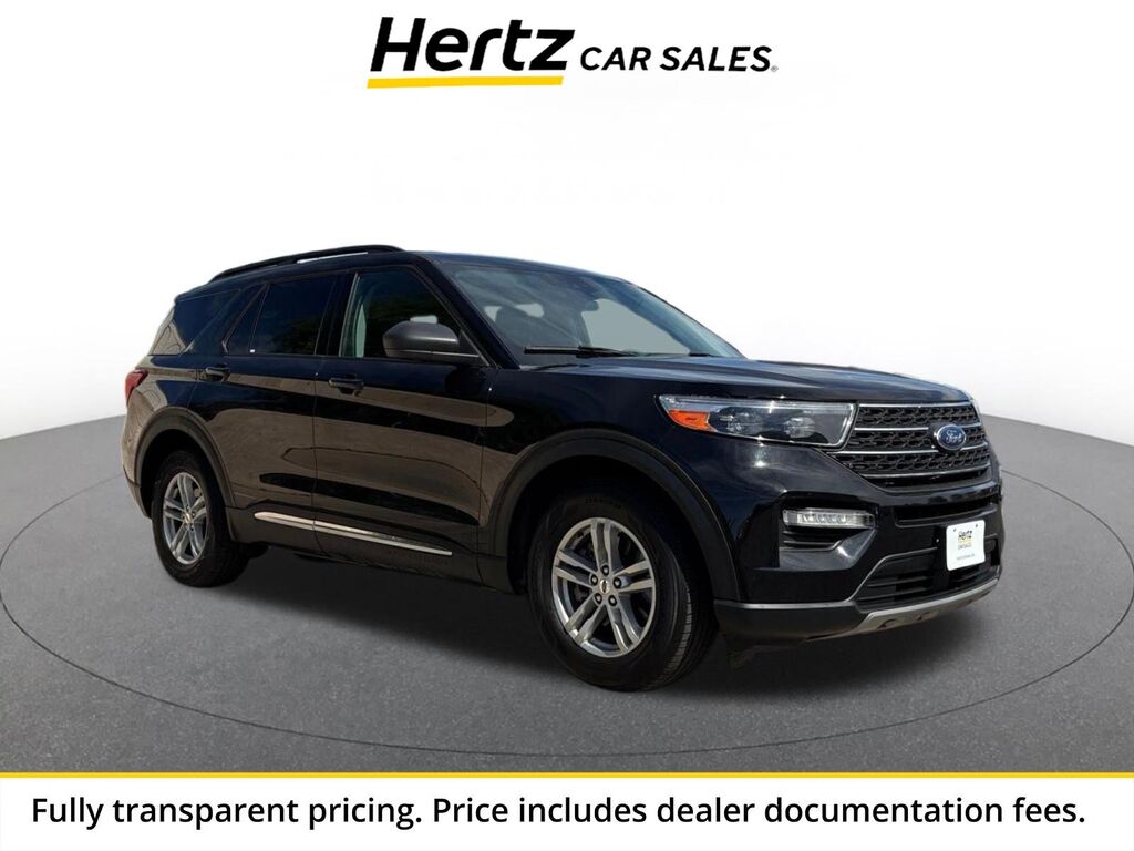 2024 Ford Explorer XLT — photo 1 of 11