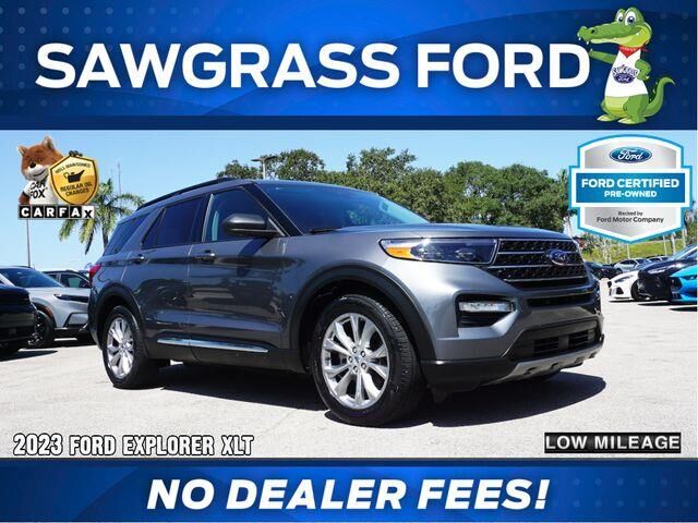 2023 Ford Explorer XLT