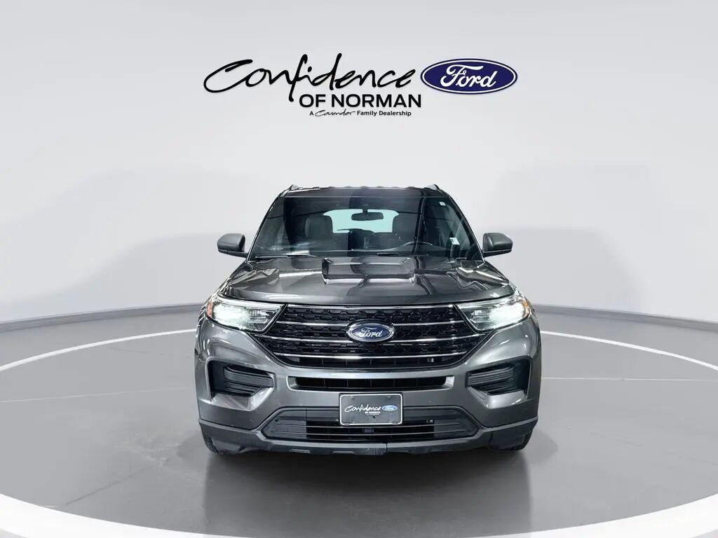 2020 Ford Explorer XLT — photo 1 of 39